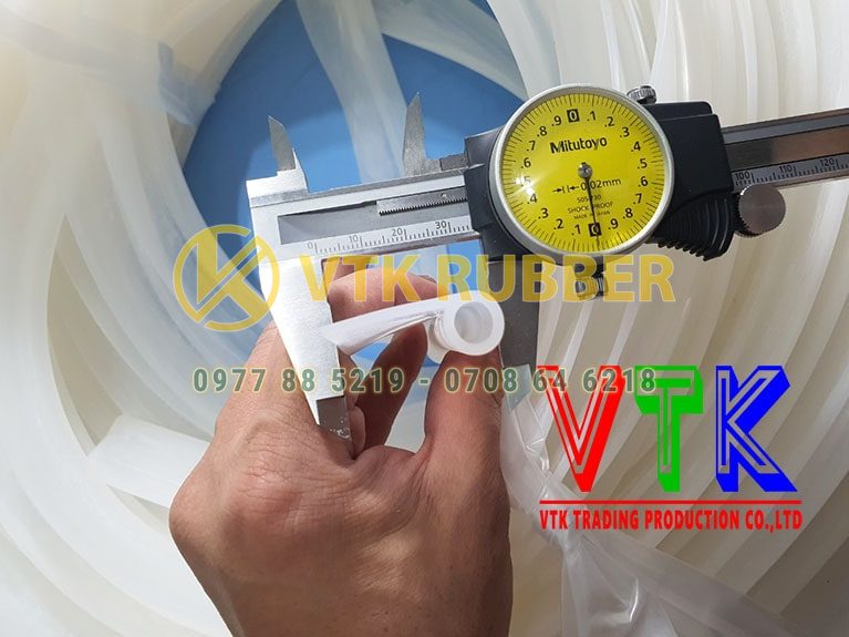 11 noi ban ron xop cao su chu d o tinh tuyen quang 06 min