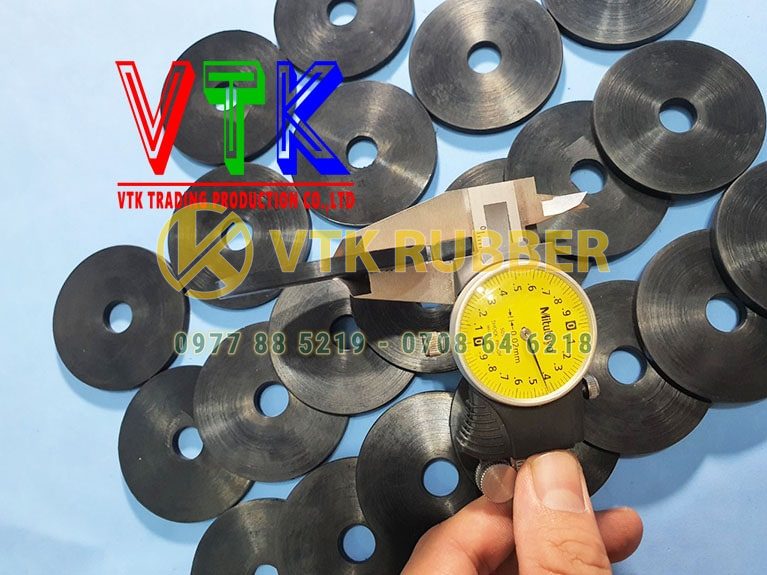 15 ban ron cao su chu l chiu luc o tinh quang ninh 08 min