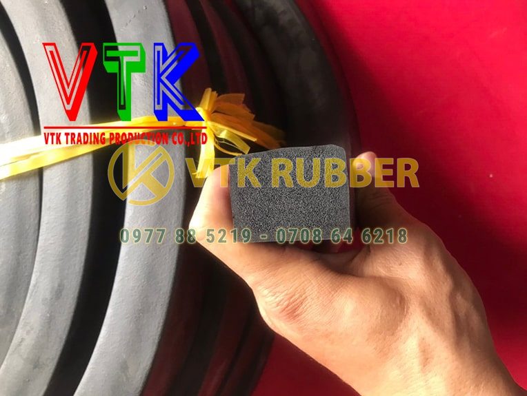 119 ron cao su cua thung xe tinh lam dong 03 min