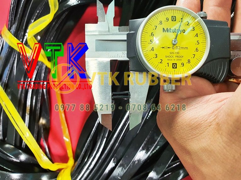 025 noi san xuat ong silicon trang trong chiu nhiet o tinh vinh phuc 07 min