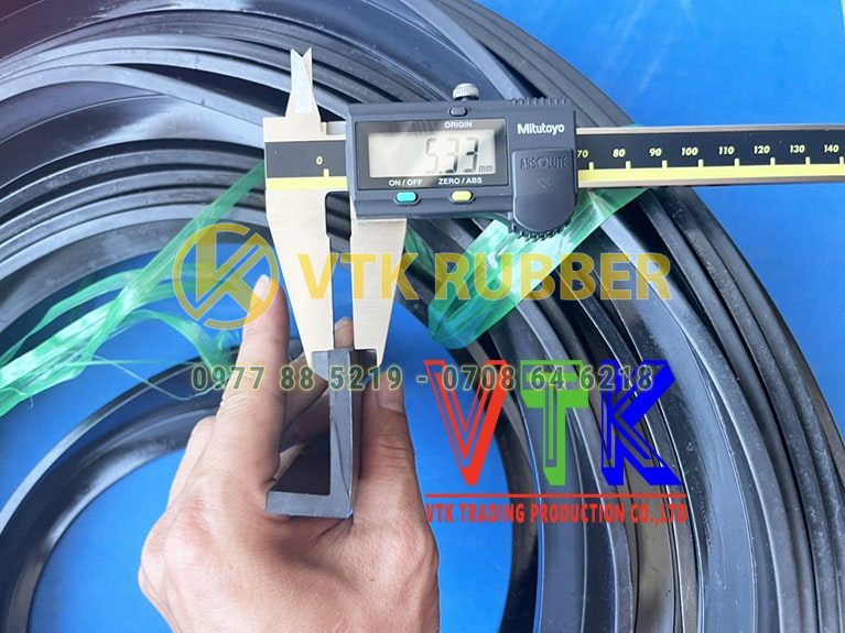 011 cong ty ban gioang silicon mau trang chu u o tinh tuyen quang 07 min
