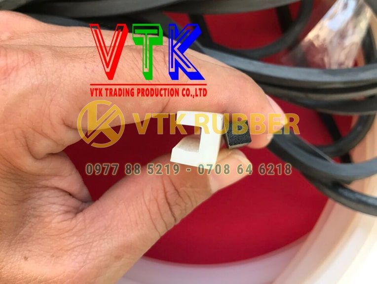 036 xuong cung cap gioang silicon mau trang do chu u o tinh phu yen 05 min