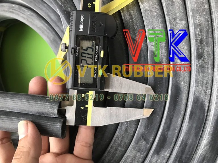 028 noi ban gioang silicon chiu nhiet chu d tinh quang tri 08 min