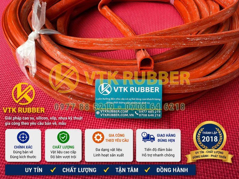 Ron silicon đỏ chữ E 17.4x18.1x1.0