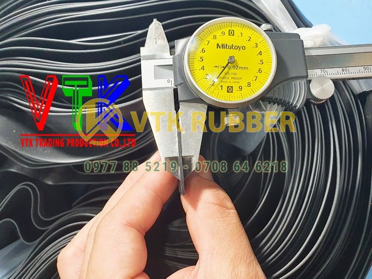 001 xuong cung cap gioang silicon chu e o lao cai 06 min