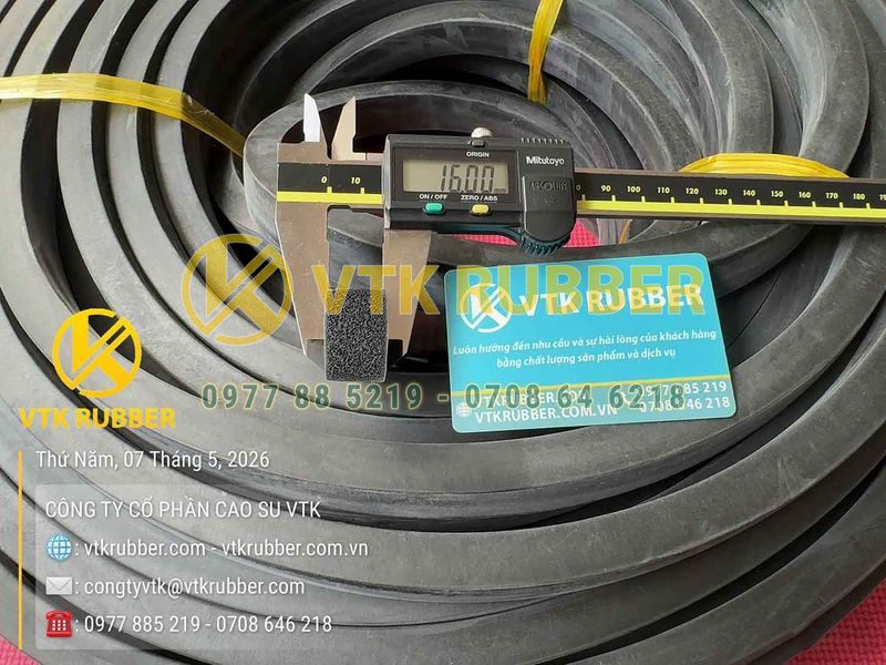 Ron cao su xốp EPDM chữ nhật 16x24