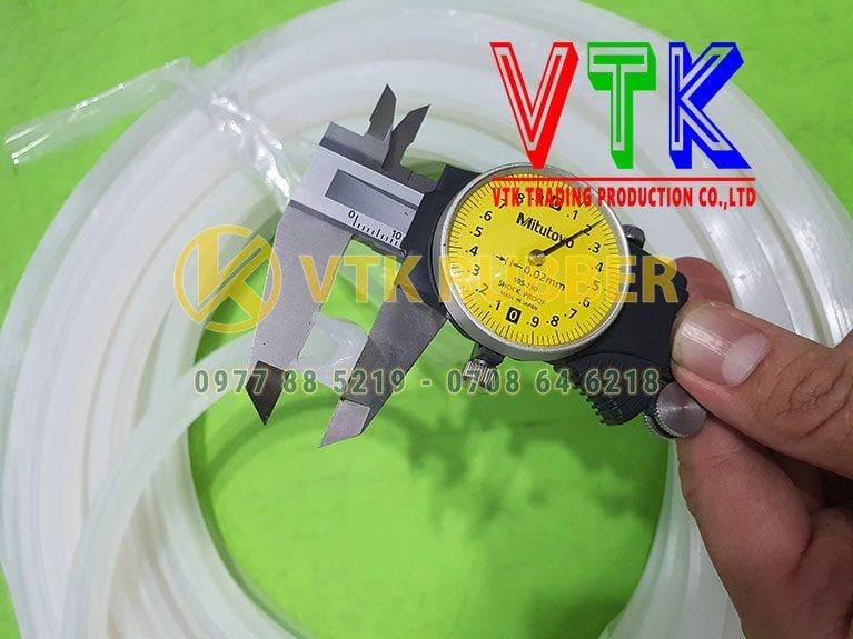 08 mua ron cao su chu l mau den o tinh cao bang 05 min