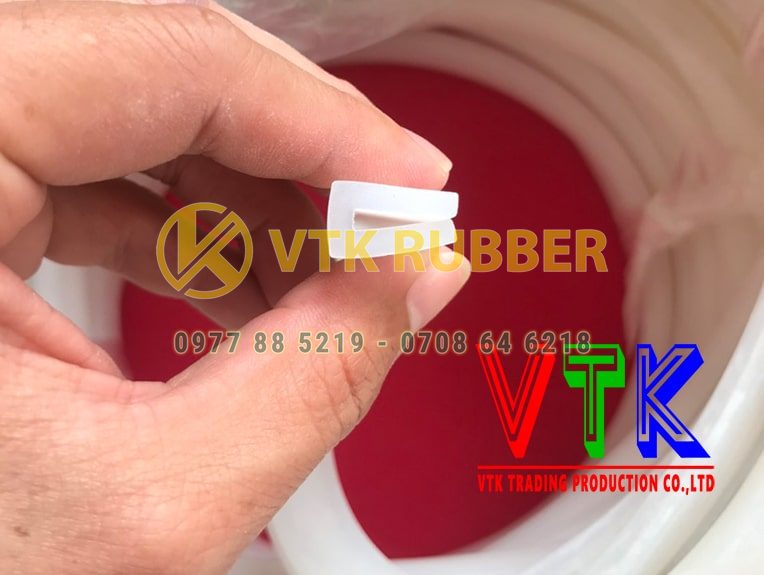 037 cong ty ban ong silicon trang chiu nhiet o tinh khanh hoa 04 min