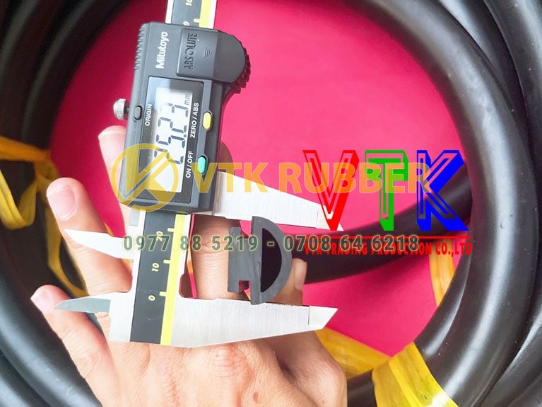 025 noi san xuat ong silicon trang trong chiu nhiet o tinh vinh phuc 04 min