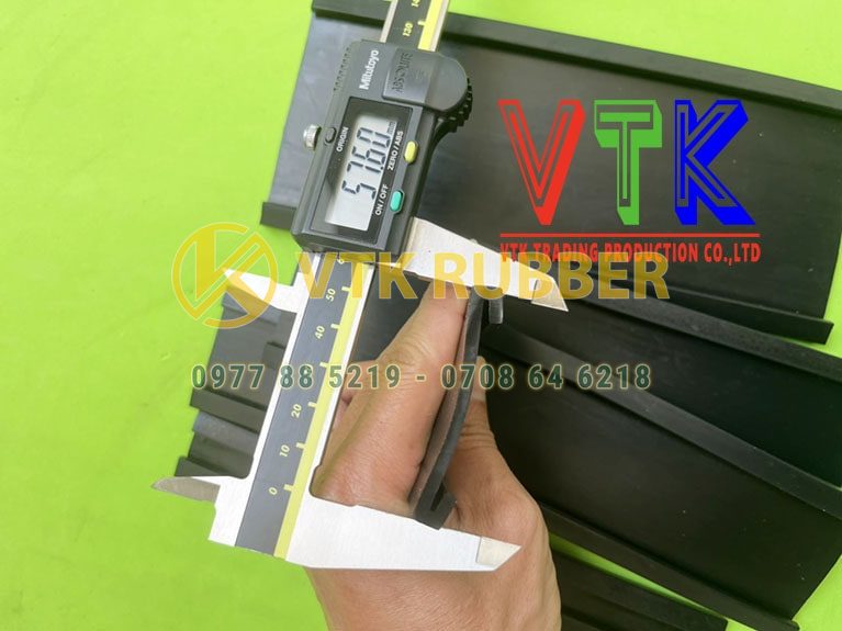 016 xuong san xuat ong deo silicone o tinh bac ninh 08 min