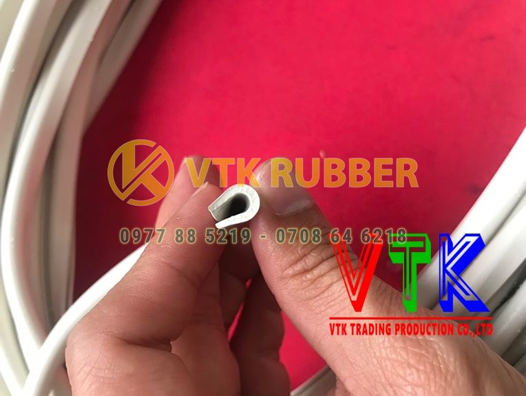 35 xuong san xuat gioang silicon chiu nhiet do chu e o tinh binh dinh 03 min