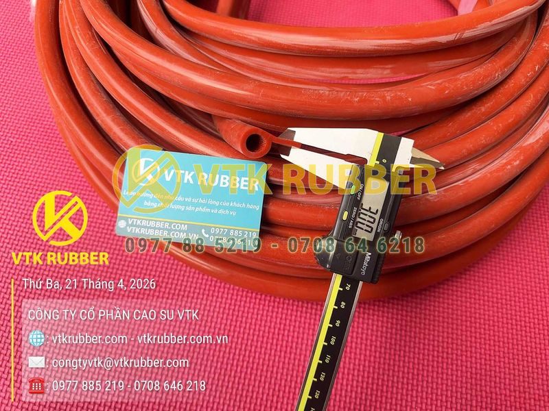 Ron silicon đỏ chữ P 31x16x3