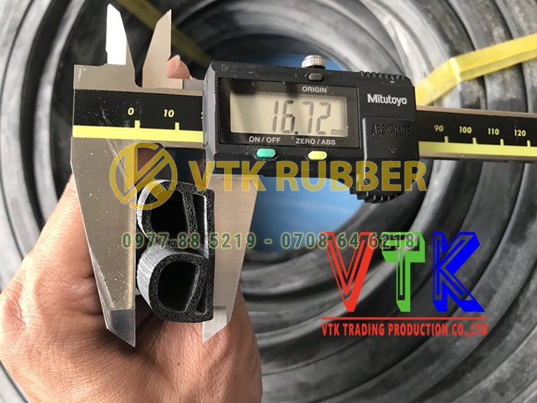 101 ron cao su cua kho dong lanh o tinh thanh hoa 06 min