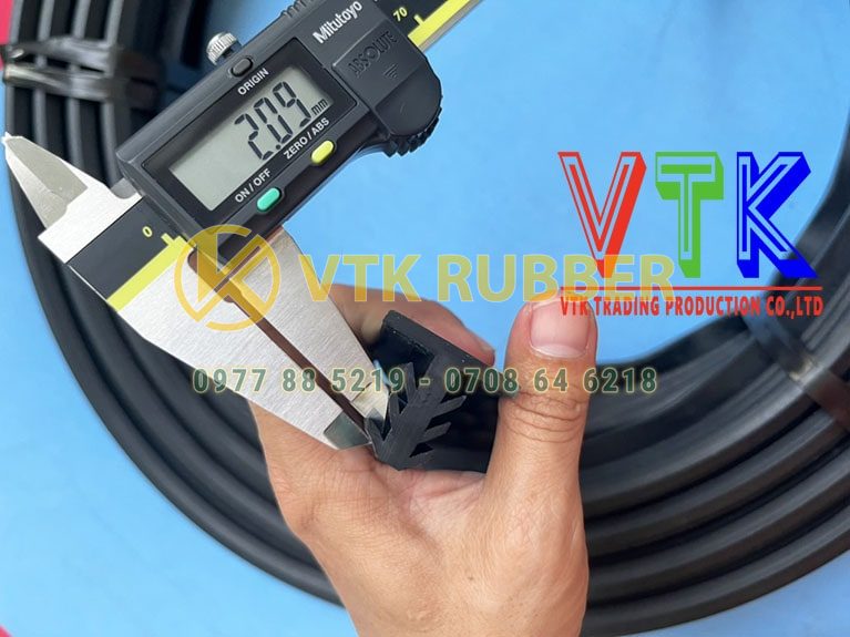 017 ban gioang silicon mau trang mau do vang chu d o tinh ha nam 03 min