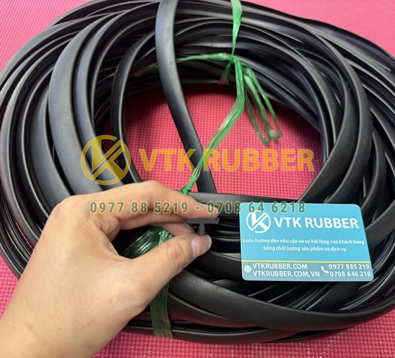Ron cao su silicon chữ T làm kín khe tủ điện – Cách điện tốt