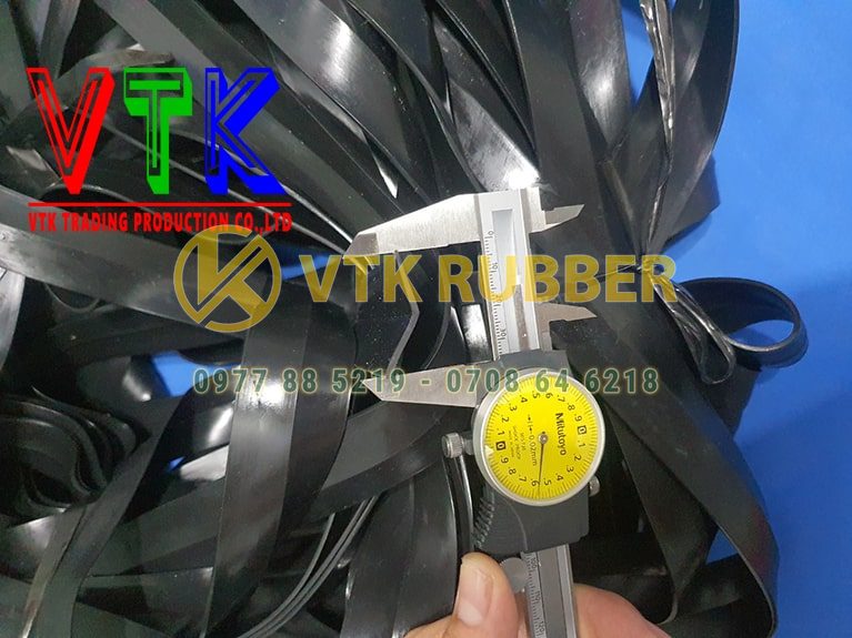 101 ron cao su cua thung xe o tinh thanh hoa 07 min