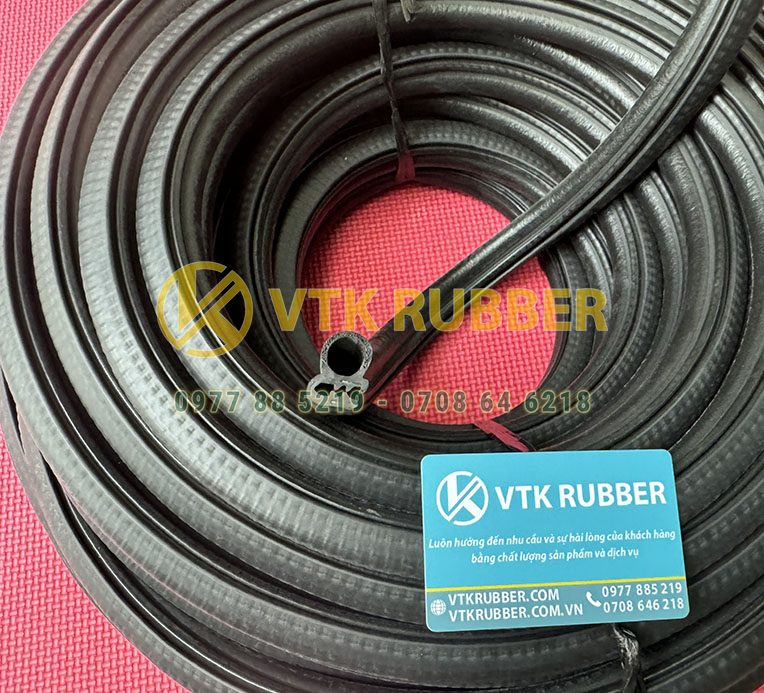 Loại ron xốp bọc kẽm XK giúp cố định chắc chắn vào mép cửa, chống trầy xước và giảm tiếng ồn khi đóng mở