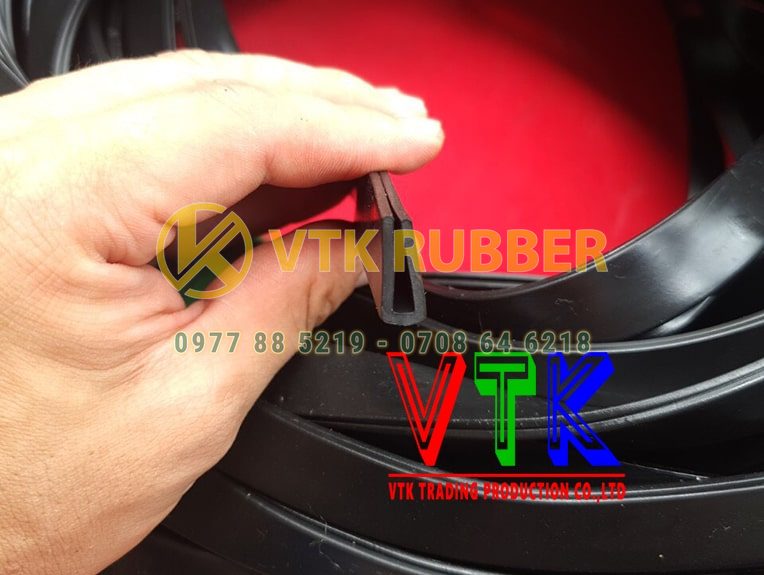 036 xuong cung cap gioang silicon mau trang do chu u o tinh phu yen 04 min