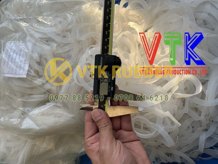 106 ron cao su cua thung xe o tinh thua thien hue 07 min