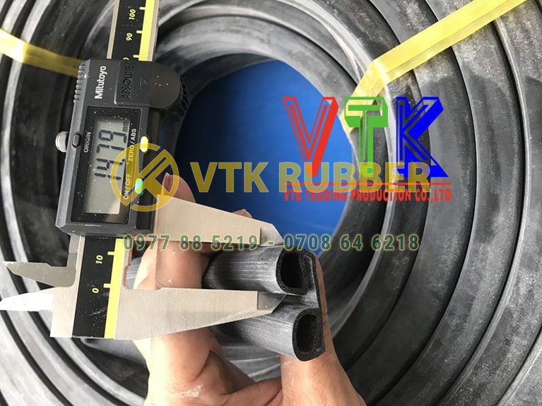 101 ron cao su cua thung xe o tinh thanh hoa 06 min