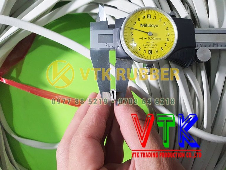 025 ban gioang silicon chiu nhiet chu p o tinh vinh phuc 06 min