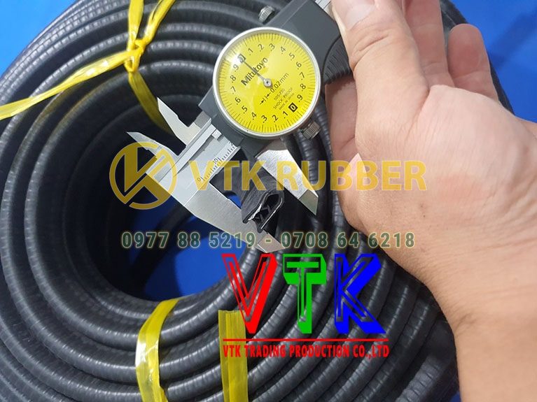 110 ron cao su cua thung xe o binh dinh 06 min