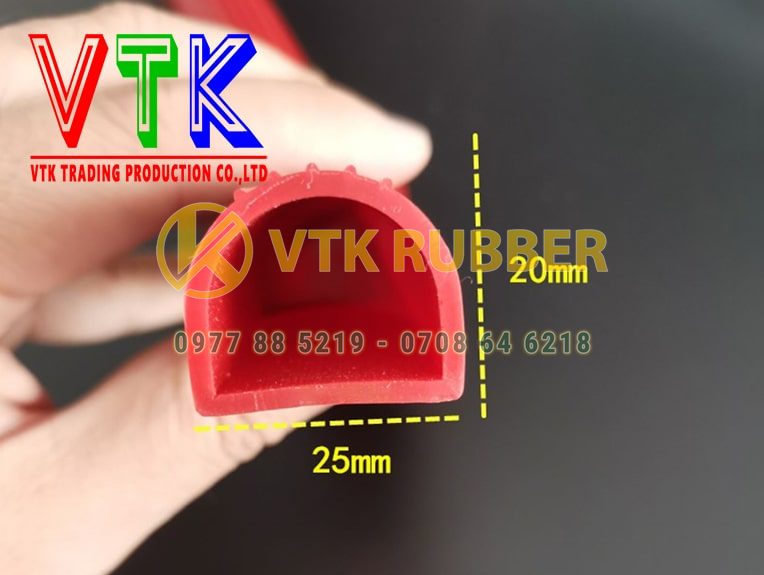 209 gioang ong cao su xop cua kinh o tinh tien giang 03 min