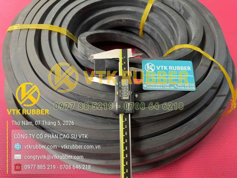 Ron cao su xốp EPDM chữ nhật 20x30