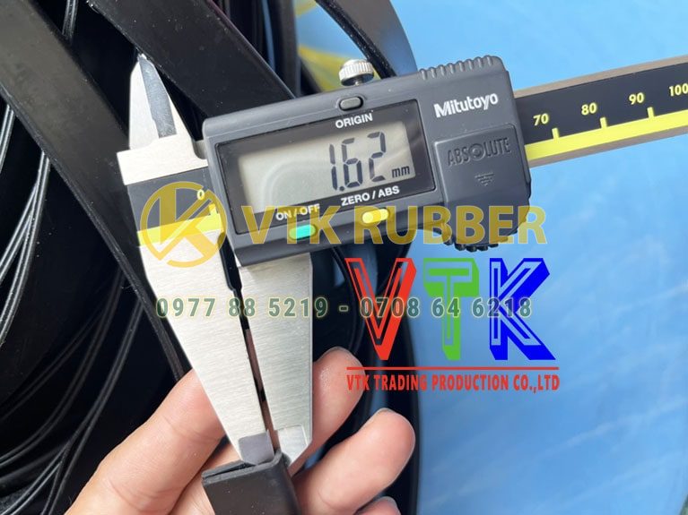 023 xuong cung cap giang silicon mau trang vang den chu t o tinh ninh binh 05 min