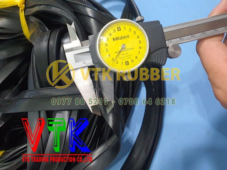 112 ron cao su cua thung xe o khanh hoa 07 min