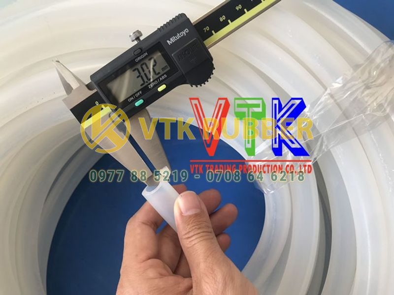 Ống silicon trắng