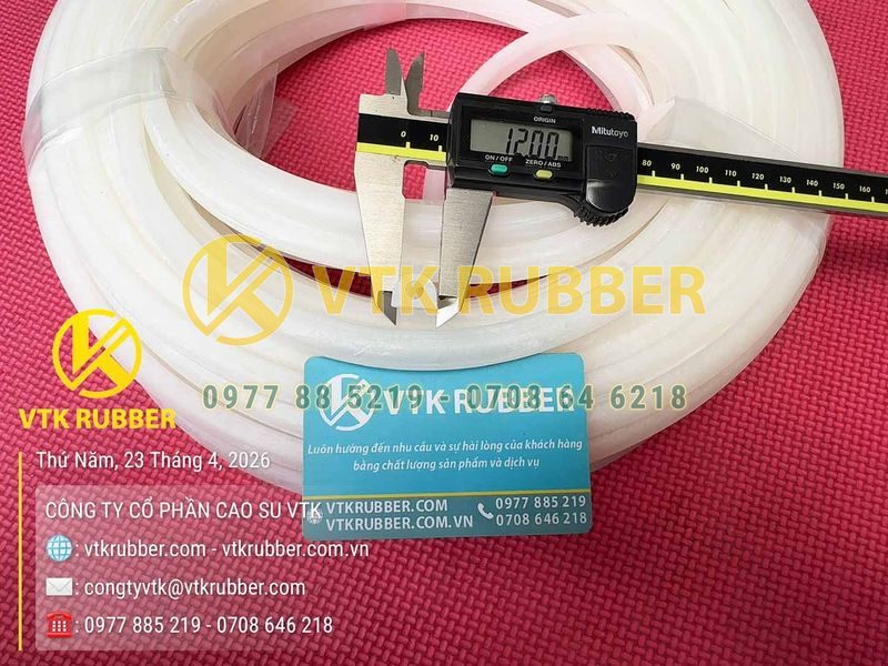 Ron silicon trắng chữ D 12x9x5