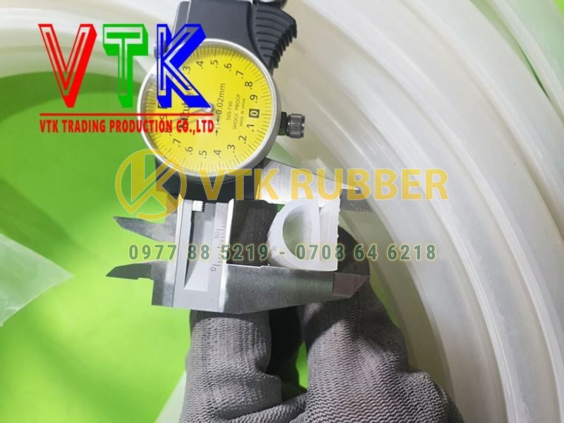 xuong cung cap gioang silicon do trang chiu nhiet chu e tinh son la  min