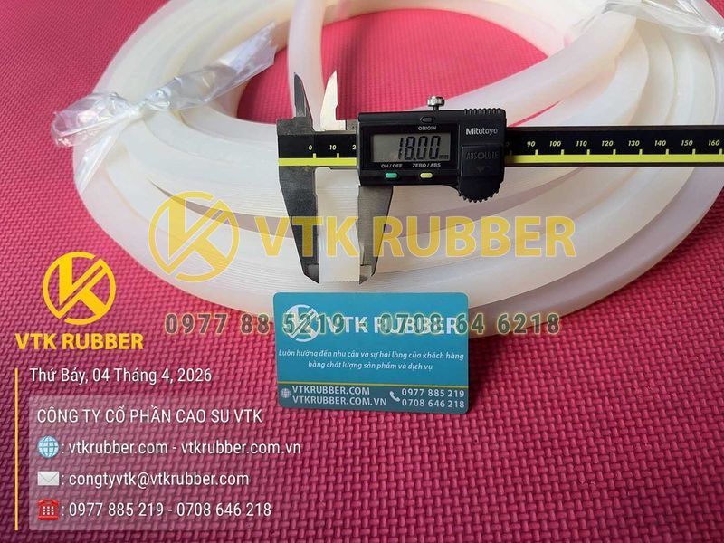 Ron silicon trắng sọc gân hình vuông 18x18