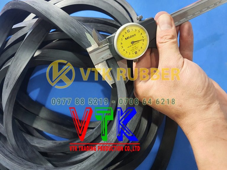 104 ron cao su cua thung xe tinh quang binh 05 min