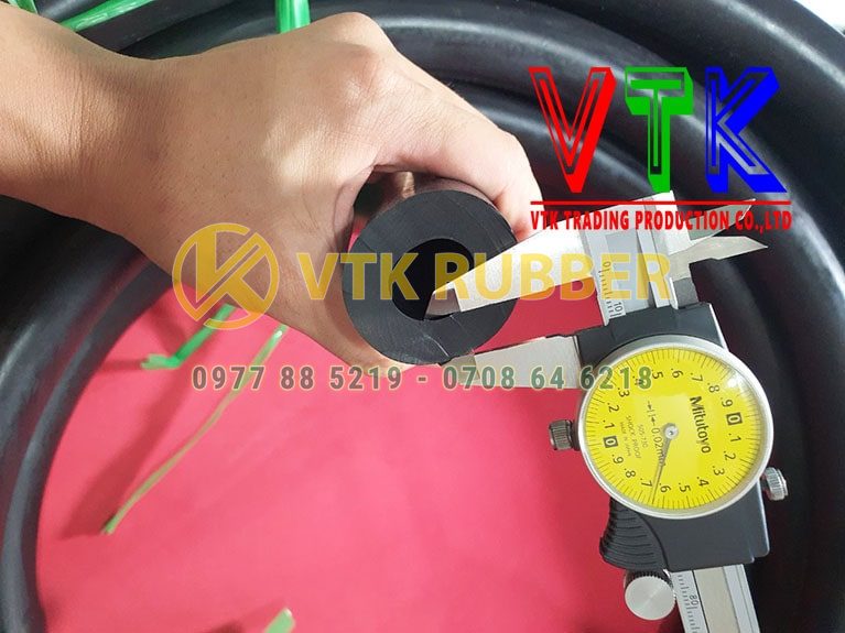023 xuong cung cap giang silicon mau trang vang den chu t o tinh ninh binh 08 min