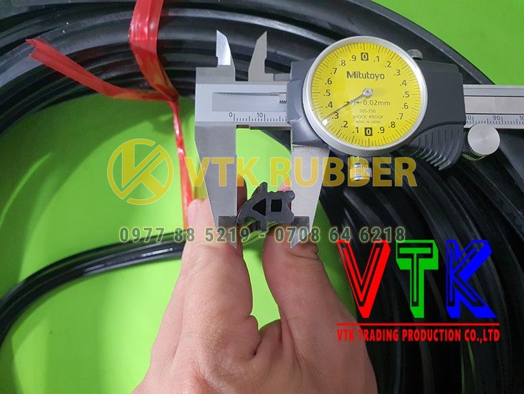 115 ron cao su cua thung xe o tinh kon tum 08 min