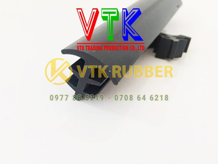 058 xuong san xuat gioang silicon chu u mau trang o tra vinh 07 min