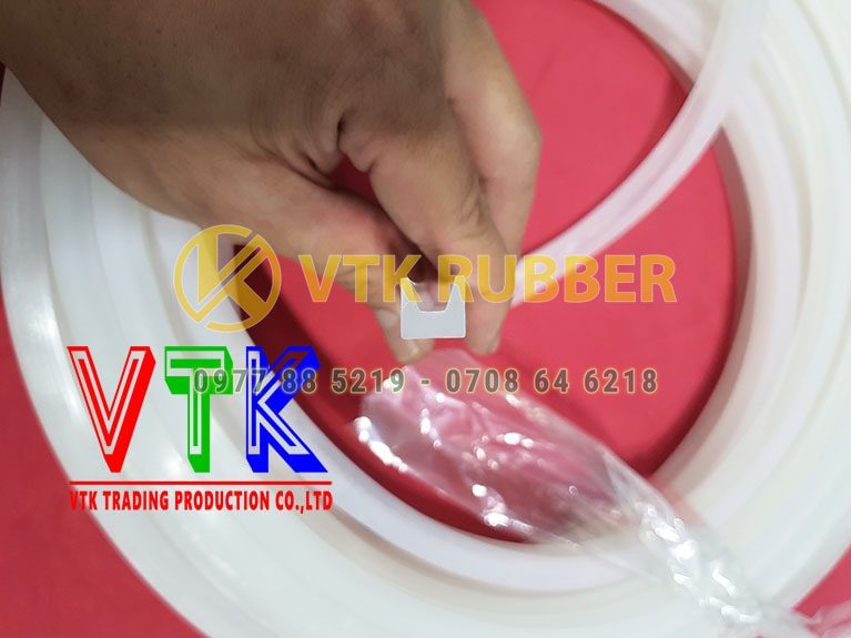 08 nha xuong ron cao su chu d o tinh cao bang 05 min