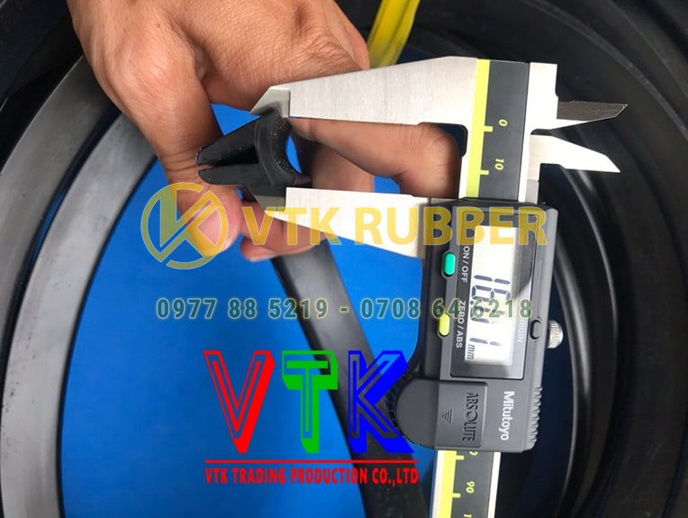 118 ron cao su cua thung xe tinh dak nong 08 min