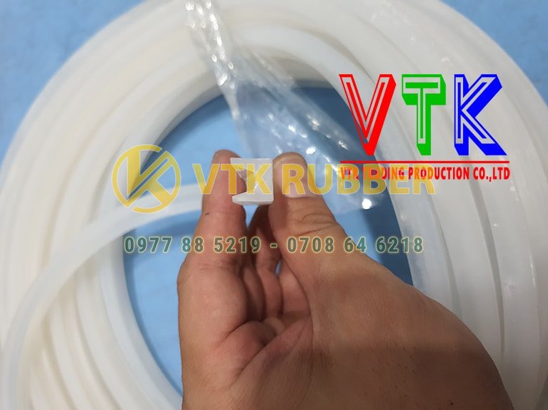 105 ron cao su chu h o tinh quang tri 06 min