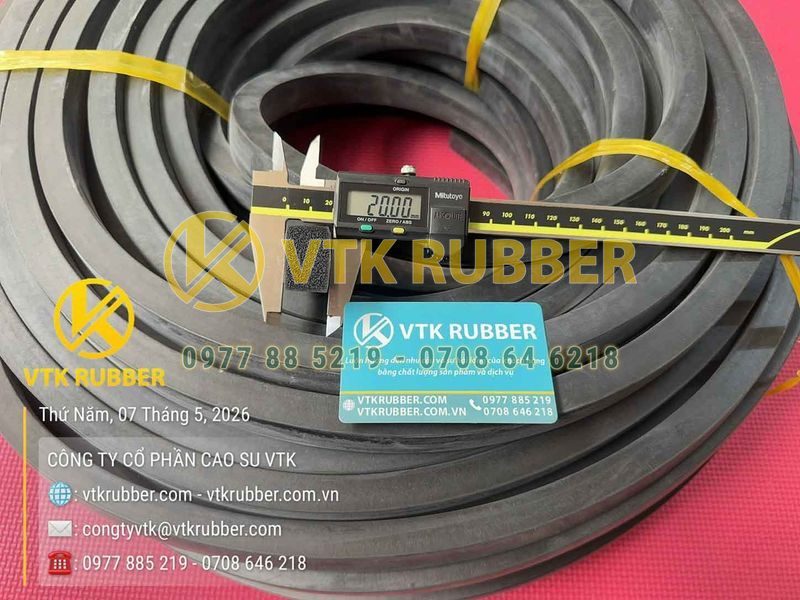 Ron cao su xốp EPDM chữ nhật 20x25