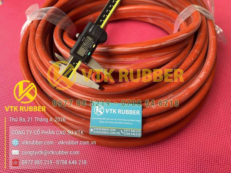 Ron silicon đỏ chữ P 31x16x3