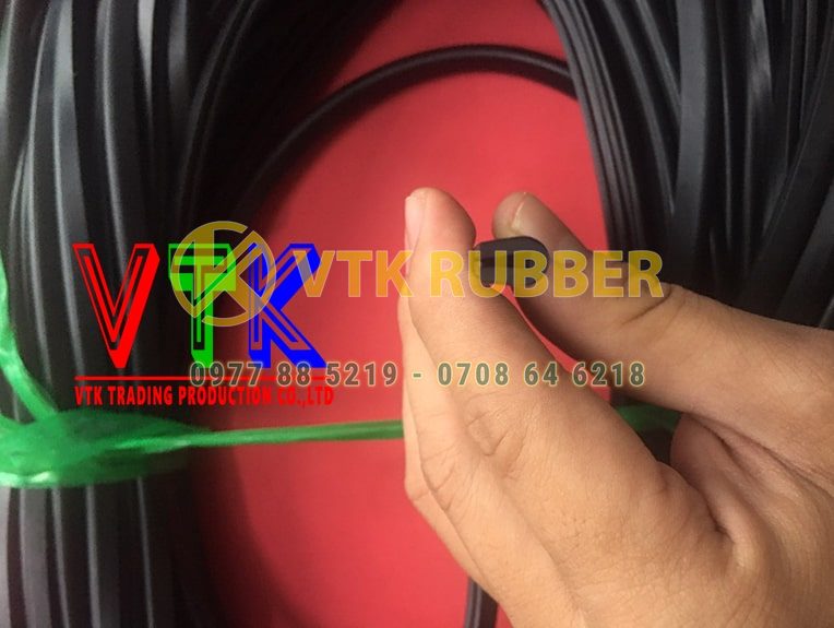 116 ron cao su cua thung xe o tinh gia lai 06 min