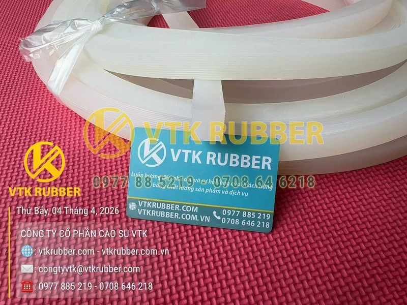 Ron silicon trắng sọc gân hình vuông 20x20