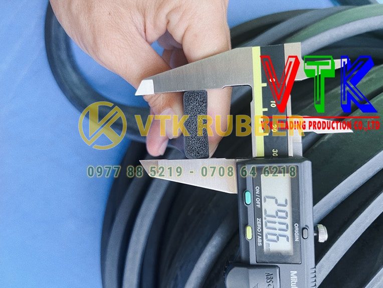 030 gia cong gioang cao su chiu nhiet do silicon tinh quang binh 07 min