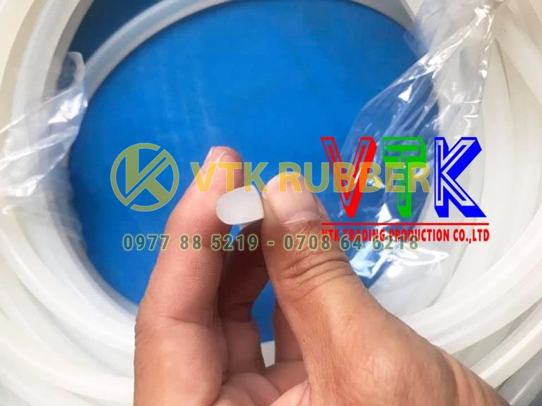 004 gia cong gioang silicon chu e o tinh hoa binh 07 min