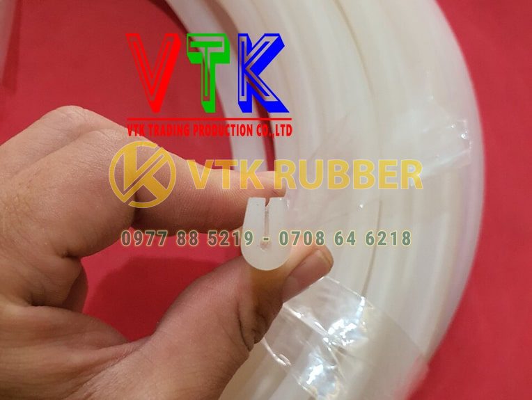 036 xuong cung cap gioang silicon mau trang do chu u o tinh phu yen 07 min