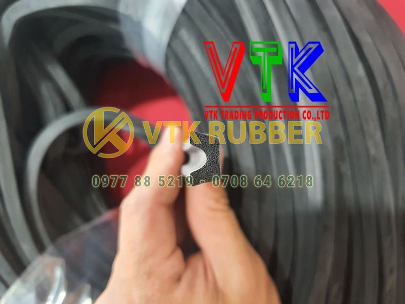 Ron cao su xốp chữ U