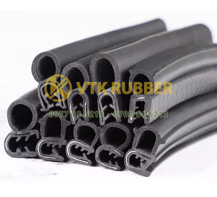 Dải ron xốp kẽm XK dùng để dán mép cửa ra vào, giúp cách âm, chống gió lùa và nâng cao độ kín khít cho không gian